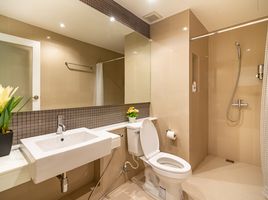 3 спален Кондо на продажу в Panchalae Boutique Residence, Nong Prue