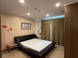 2 спален Квартира в аренду в Life At Sathorn 10, Si Lom