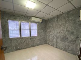 2 Schlafzimmer Haus zu verkaufen im Moo Baan Rom Suk 8, Phla