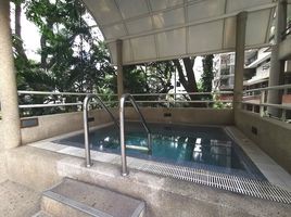 1 Schlafzimmer Wohnung zu vermieten im Krystal Court, Khlong Toei Nuea