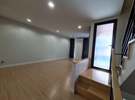 3 Schlafzimmer Reihenhaus zu vermieten im Plex Bangna, Bang Kaeo, Bang Phli, Samut Prakan