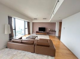 3 Bedroom Condo for rent at The Met, Thung Mahamek, Sathon