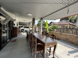 4 спален Вилла на продажу в Pattaya Land And House, Nong Prue