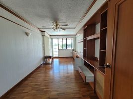 2 Bedroom Apartment for rent at Peng Seng Mansion, Lumphini, Pathum Wan