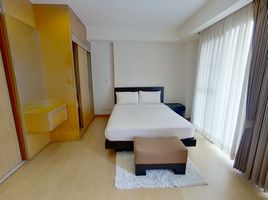 3 спален Кондо в аренду в Viscaya Private Residences, Khlong Tan Nuea