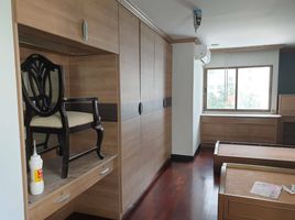 3 Bedroom Apartment for rent at Regent On The Park 1, Khlong Tan