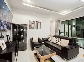 3 спален Вилла в аренду в Club 112, Тхап Таи