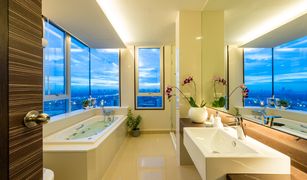 3 Bedrooms Apartment for sale in Phra Khanong, Bangkok Jasmine Grande Residence