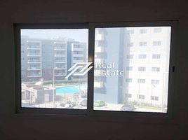 1 बेडरूम अपार्टमेंट for sale at Tower 1, Al Reef Downtown, अल रीफ