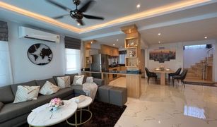 4 Bedrooms House for sale in Nong Prue, Pattaya Suksabai Villa