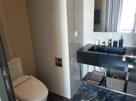 1 Bedroom Apartment for rent at Edge Sukhumvit 23, Khlong Toei Nuea