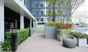 2 Bedrooms Condo for sale in Wong Sawang, Bangkok Metro Sky Prachachuen