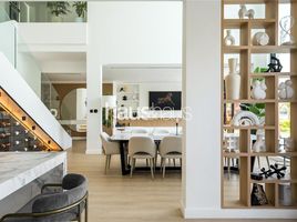 5 Schlafzimmer Villa zu verkaufen im Entertainment Foyer, European Clusters