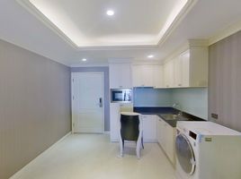 1 Bedroom Apartment for rent at Sathorn House, Si Lom, Bang Rak