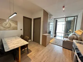1 спален Кондо в аренду в Rhythm Ekkamai Estate, Khlong Tan Nuea