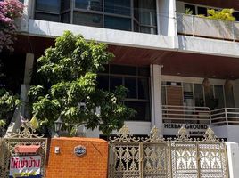 3 Bedroom Shophouse for rent in Camillian Hospital, Khlong Tan Nuea, Khlong Tan Nuea