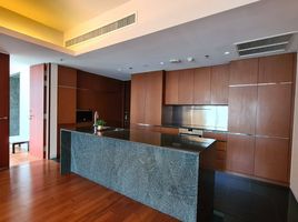 2 Bedroom Condo for rent at Hansar Rajdamri, Lumphini