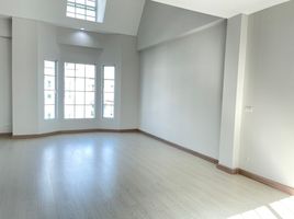 3 Schlafzimmer Reihenhaus zu verkaufen im The Preston Townhome Rama9-Krungthepkreetha, Hua Mak, Bang Kapi