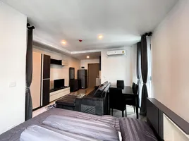 1 спален Кондо в аренду в Aspire Ratchayothin, Lat Yao