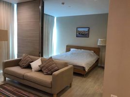 1 Schlafzimmer Wohnung zu vermieten im The Room Sukhumvit 21, Khlong Toei Nuea