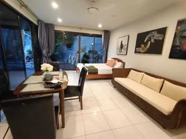 2 Schlafzimmer Appartement zu vermieten im Karon Seaview Apartment , Karon