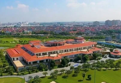 Neighborhood Overview of Phuc Dong, Hanoi