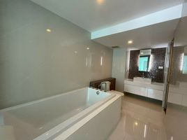 2 Bedroom Condo for sale at The Sanctuary Wong Amat, Na Kluea