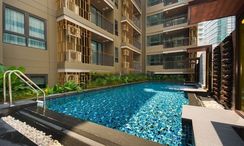 Photo 2 of the Communal Pool at Mirage Sukhumvit 27