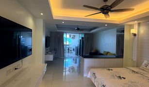 Studio Wohnung zu verkaufen in Patong, Phuket Phuket Palace