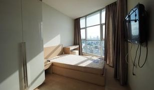 2 Bedrooms Condo for sale in Huai Khwang, Bangkok Rhythm Ratchada