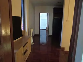 4 Schlafzimmer Haus zu verkaufen in Bangkok Noi, Bangkok, Bang Khun Si