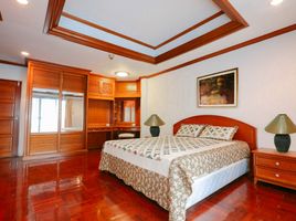 2 Bedroom Apartment for rent at Le Premier 1, Khlong Toei Nuea