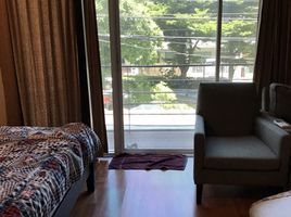 3 Bedroom Villa for sale at Thanapat Haus Sathorn-Narathiwas, Chong Nonsi