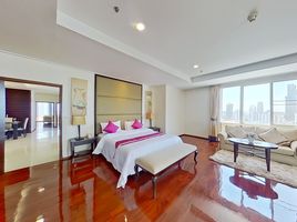 3 спален Кондо в аренду в Piyathip Place, Khlong Tan Nuea, Щаттхана, Бангкок