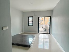 2 Bedroom Townhouse for rent in Samrong Nuea, Mueang Samut Prakan, Samrong Nuea