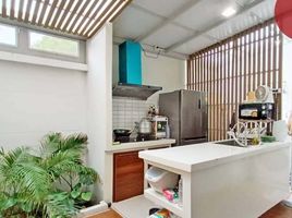 3 Schlafzimmer Reihenhaus zu vermieten im Baan Wiranphat Exclusive, Dokmai