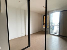 1 Schlafzimmer Appartement zu verkaufen im Maru Ekkamai 2, Khlong Tan Nuea