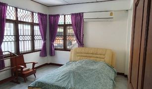 Thani, Sukhothai တွင် 4 အိပ်ခန်းများ အိမ် ရောင်းရန်အတွက်