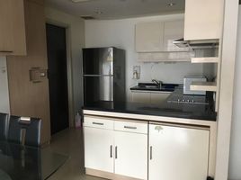 2 Bedroom Apartment for sale at Watermark Chaophraya, Bang Lamphu Lang