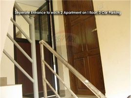 8 Bedroom House for sale in n.a. ( 913), Kachchh, n.a. ( 913)