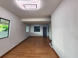 3 Schlafzimmer Reihenhaus zu verkaufen im Baan Pruksa 84 Phetkasem 63 - Outer Ring Road, Lak Song