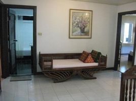 2 Schlafzimmer Appartement zu vermieten im Supalai Place, Khlong Tan Nuea