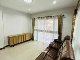 3 Bedroom House for rent at Pimpichada , San Klang