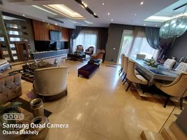 5 Schlafzimmer Reihenhaus zu verkaufen im Beverly Hills, Sheikh Zayed Compounds
