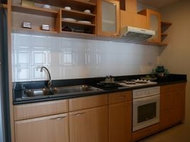 3 Bedroom Condo for rent at Queens Park View, Khlong Tan