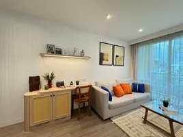 1 Bedroom Apartment for rent at The Crest Sukhumvit 24, Khlong Tan