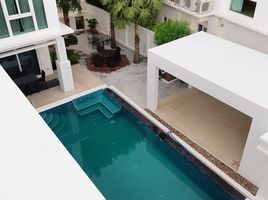 5 Schlafzimmer Villa zu verkaufen im Palm Oasis, Nong Prue