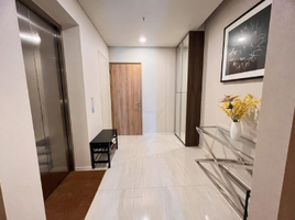 2 Bedroom Condo for sale at Siamese Exclusive Sukhumvit 31, Khlong Toei Nuea