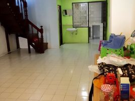 2 Schlafzimmer Reihenhaus zu vermieten im Krung Thong Village, Sai Mai