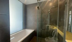 2 Bedrooms Condo for sale in Bang Kapi, Bangkok The Esse at Singha Complex